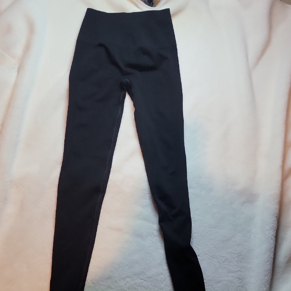 Alphalete Jet Black Leggings